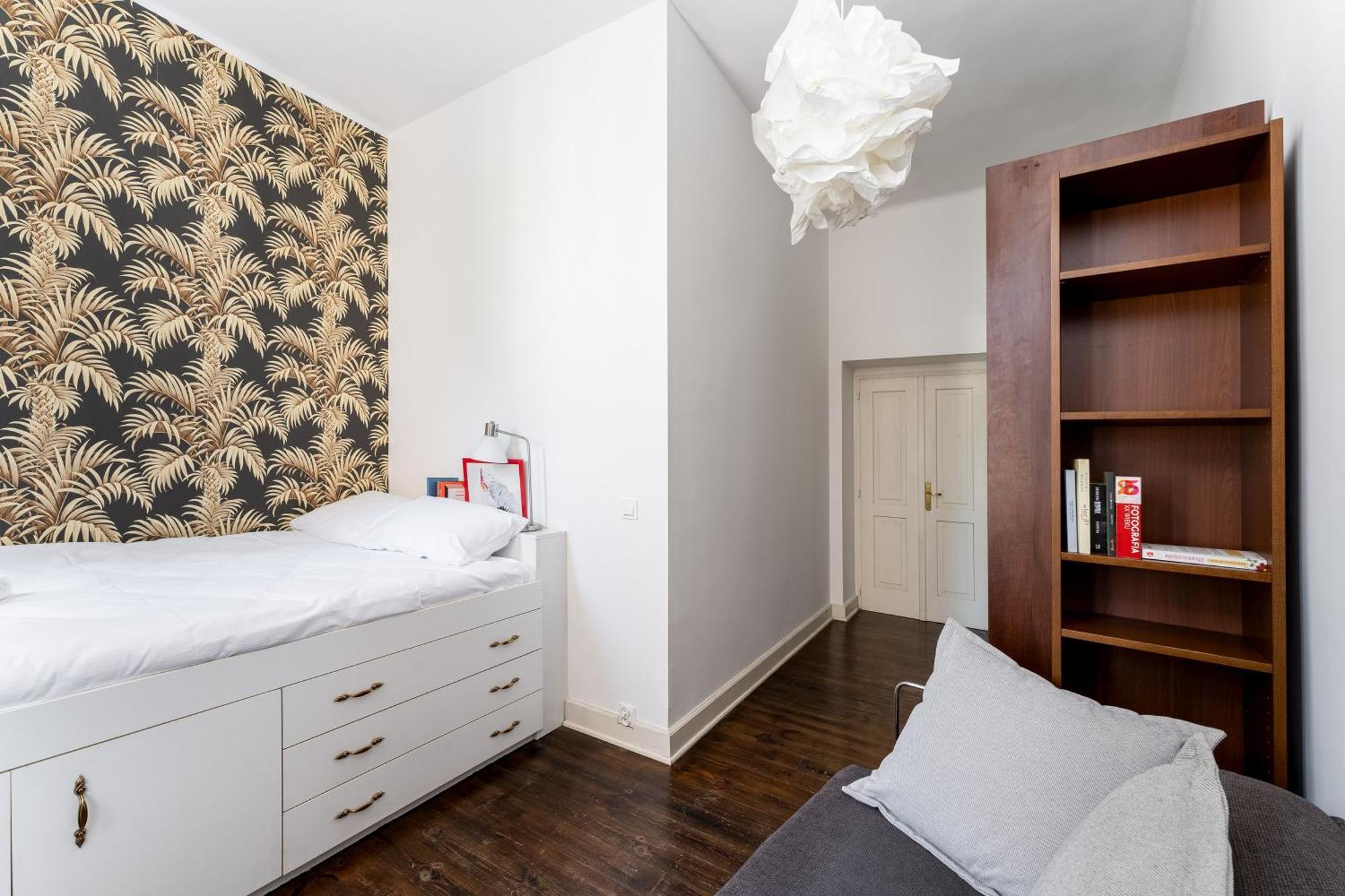 Old Town Spacious Apartment Krakow Bagian luar foto