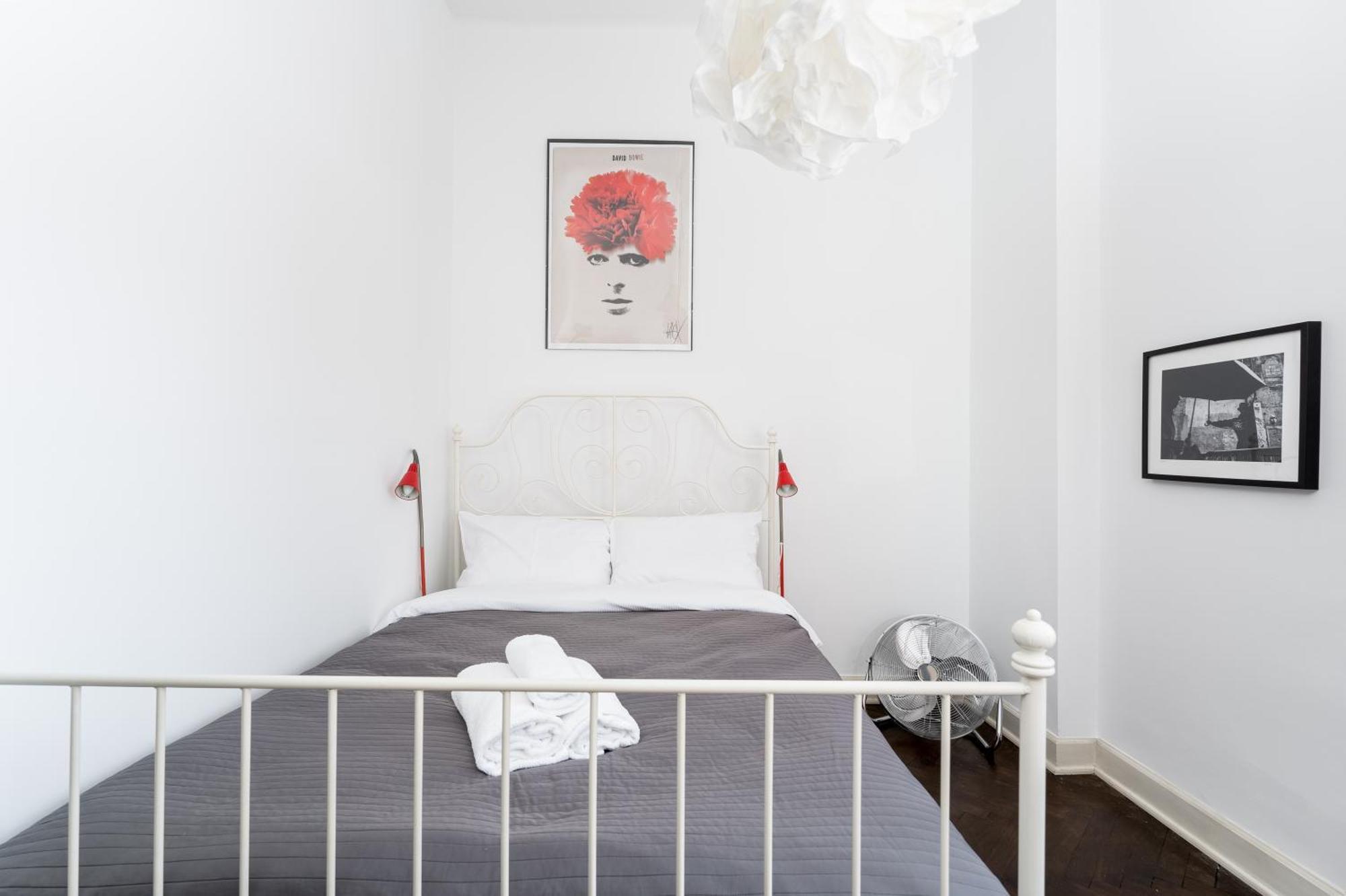 Old Town Spacious Apartment Krakow Bagian luar foto