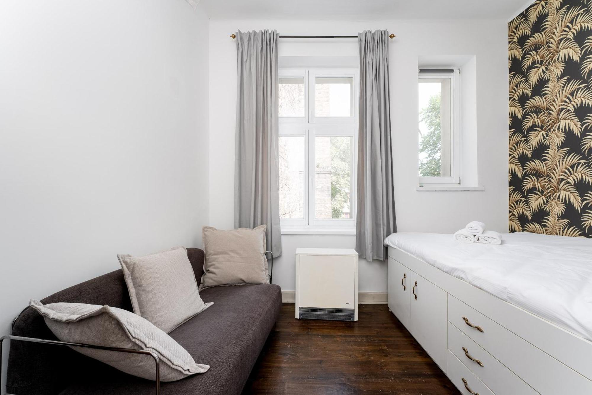 Old Town Spacious Apartment Krakow Bagian luar foto