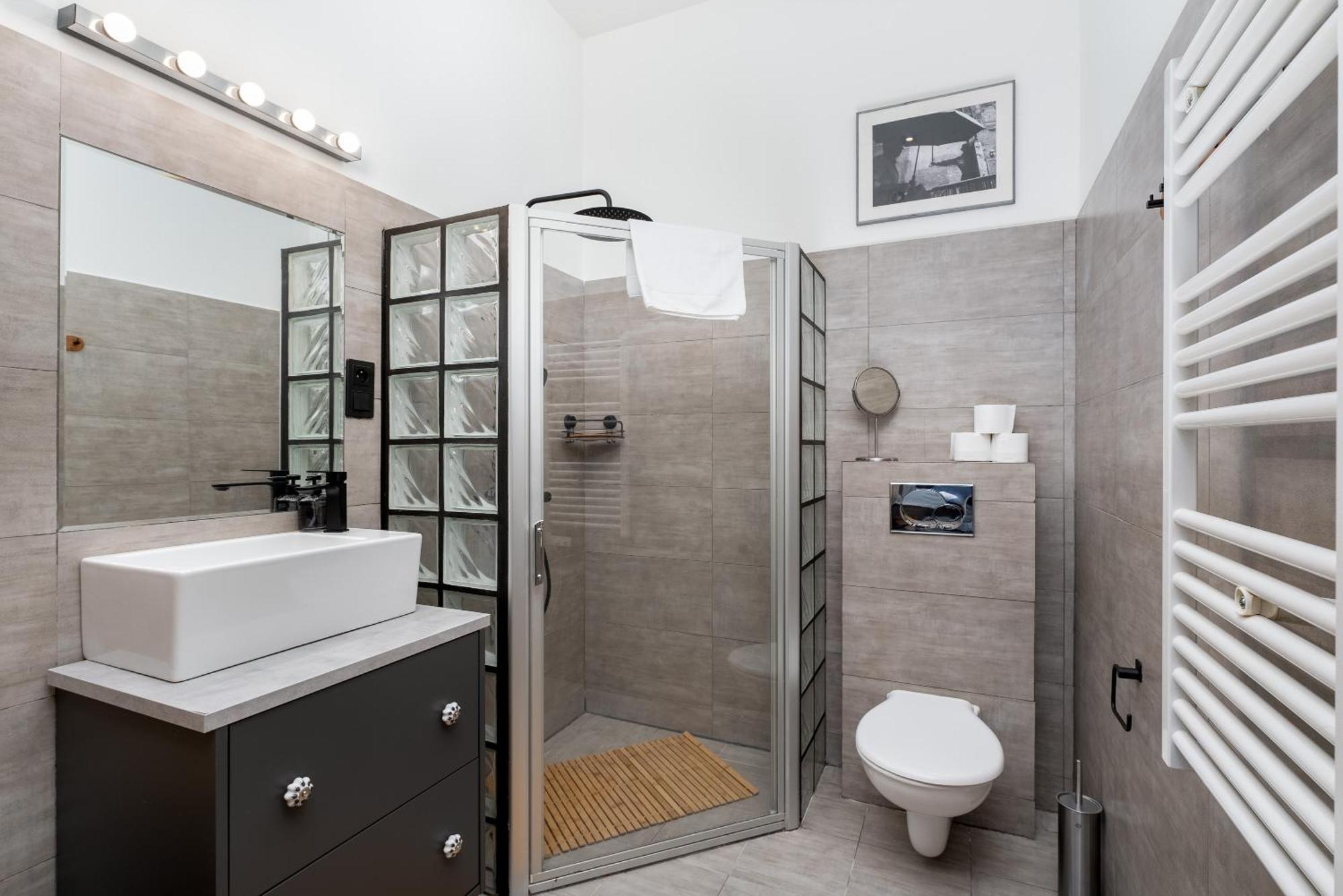 Old Town Spacious Apartment Krakow Bagian luar foto